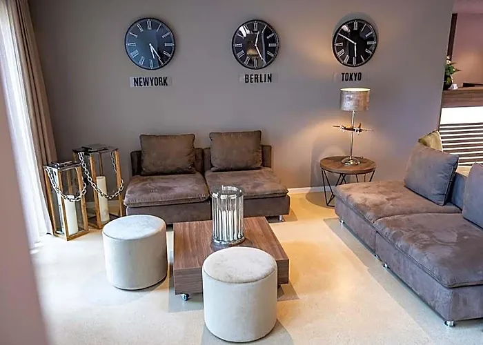 Hotel Platzhirsch Living 3*